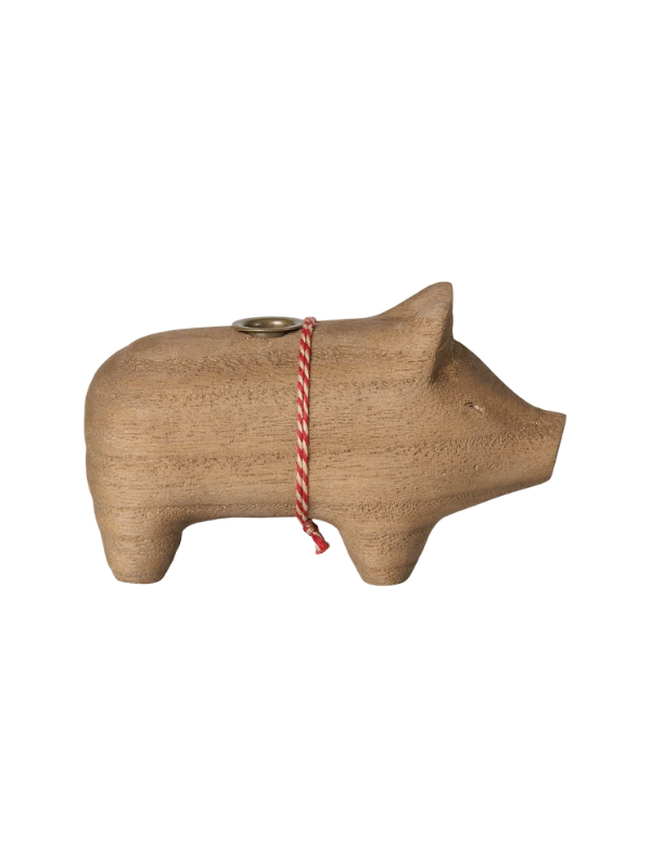Alternative Ansicht des hölzernen Kerzenständers - Kleines Schwein in der Natur (Kertelien)